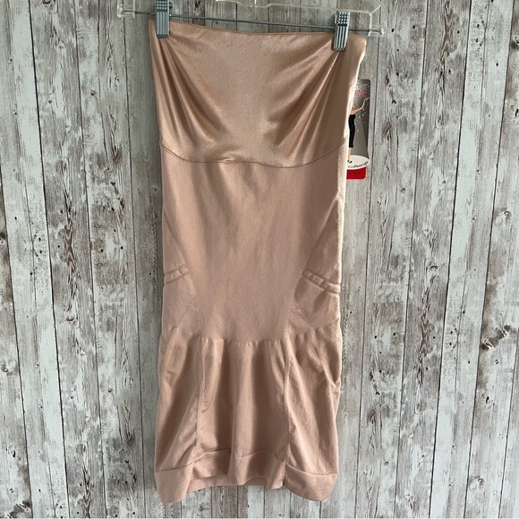 SPANX Strapless Slip New Medium - Picture 1 of 4